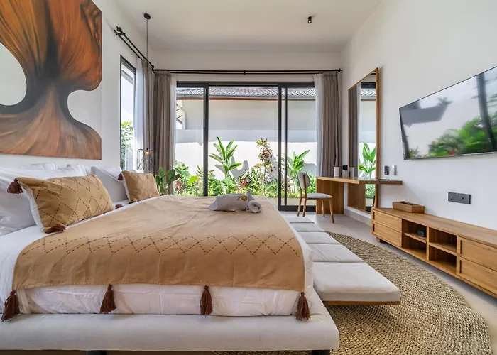Brand-new With Gorgeous Jungle Views And An Expansive Pool